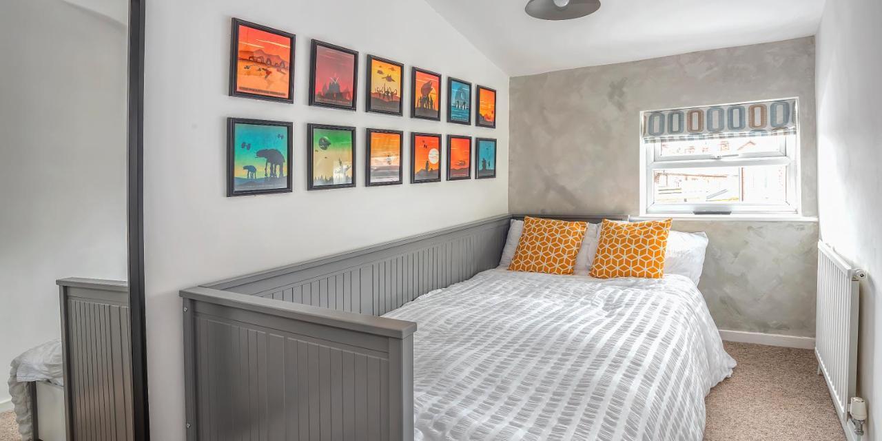 Вилла Modern 3-Bed House On Tarporley High Street Экстерьер фото