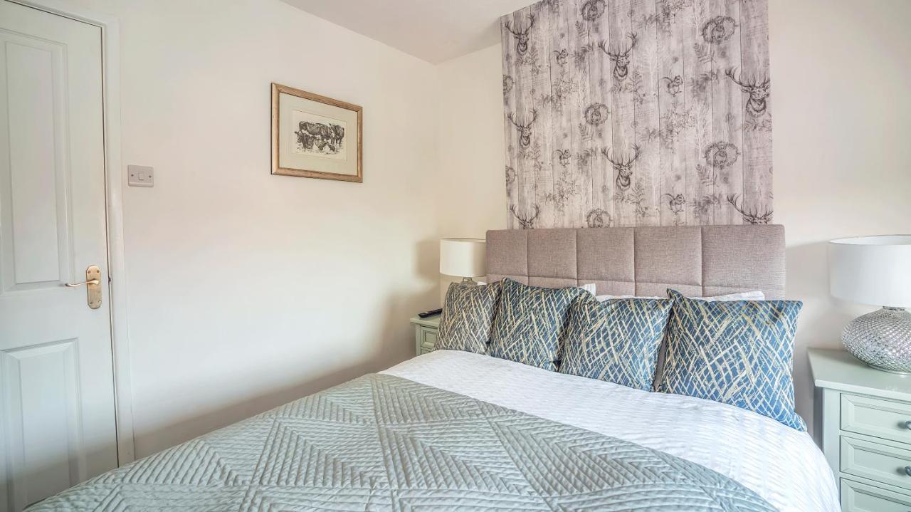 Вилла Modern 3-Bed House On Tarporley High Street Экстерьер фото